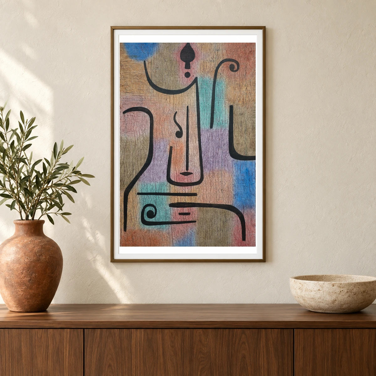 Klee Erzengel — Abstract shown in a styled interior