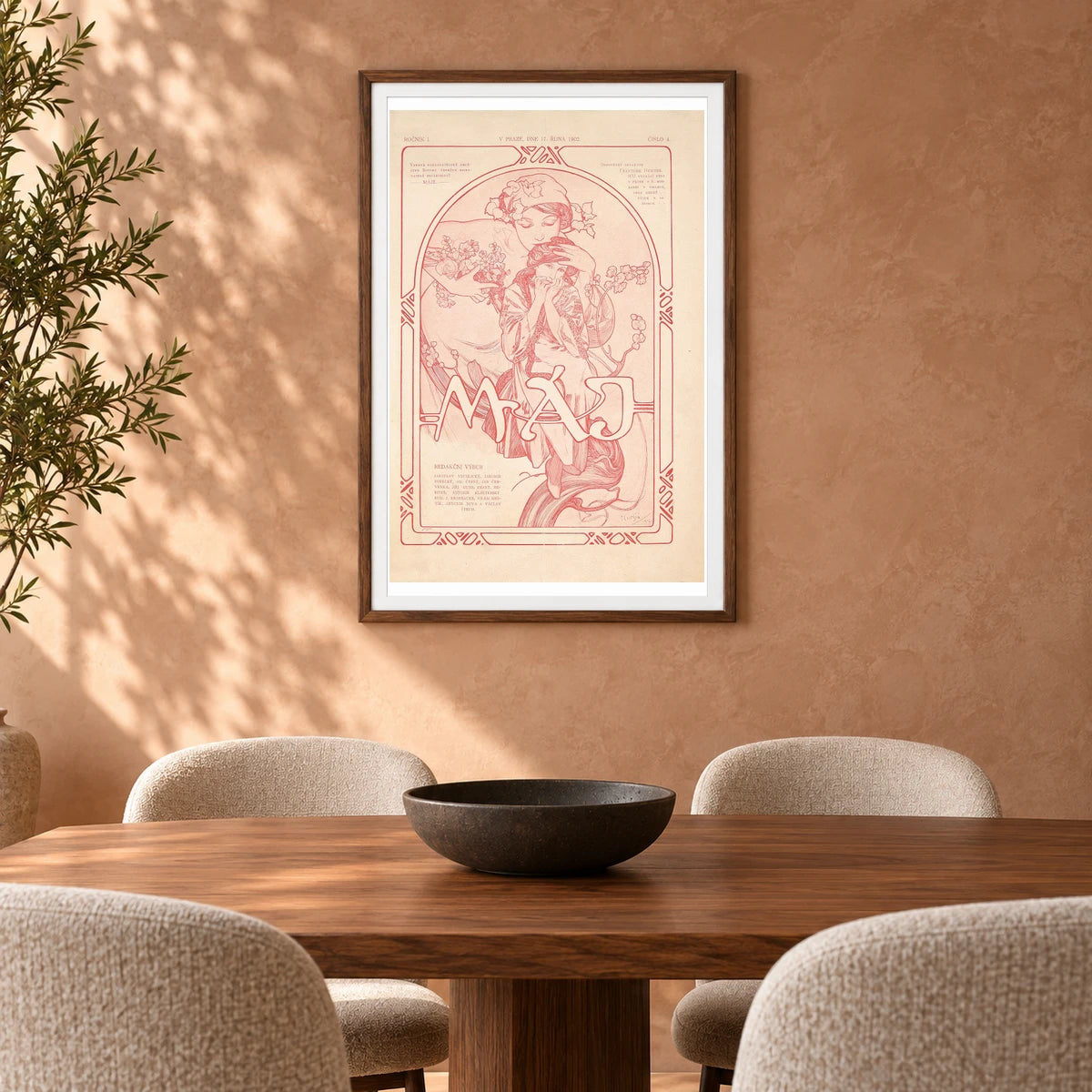 Máje (1902) — Alphonse Mucha shown in a styled interior
