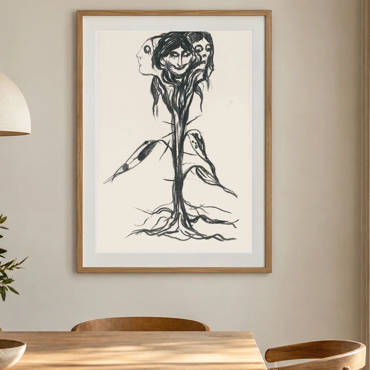 Vignette Amaryllis (1908) — Edvard Munch shown in a styled interior